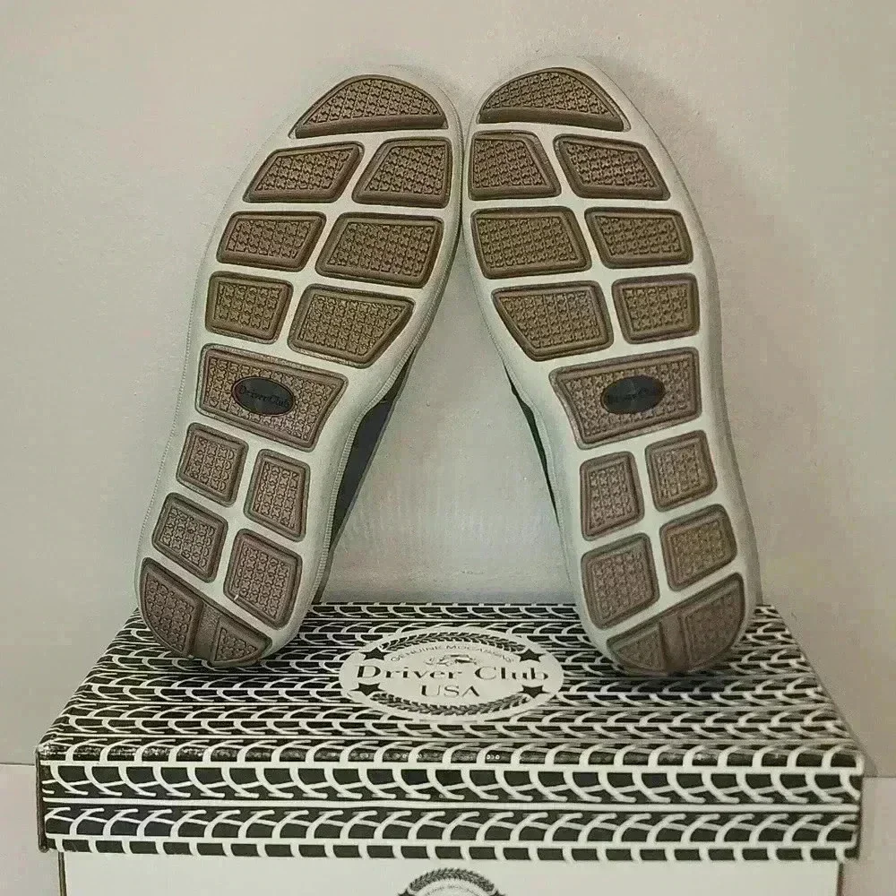 Driver club genuine moccasins new with box size 4.5